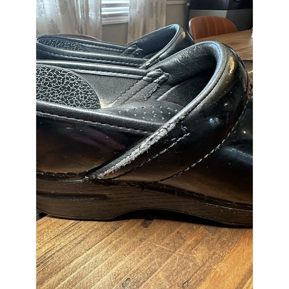 Dansko XP Womens 37 Shiny Black Patent Leather Slip On Comfort Shoes Clogs - Picture 6 of 12